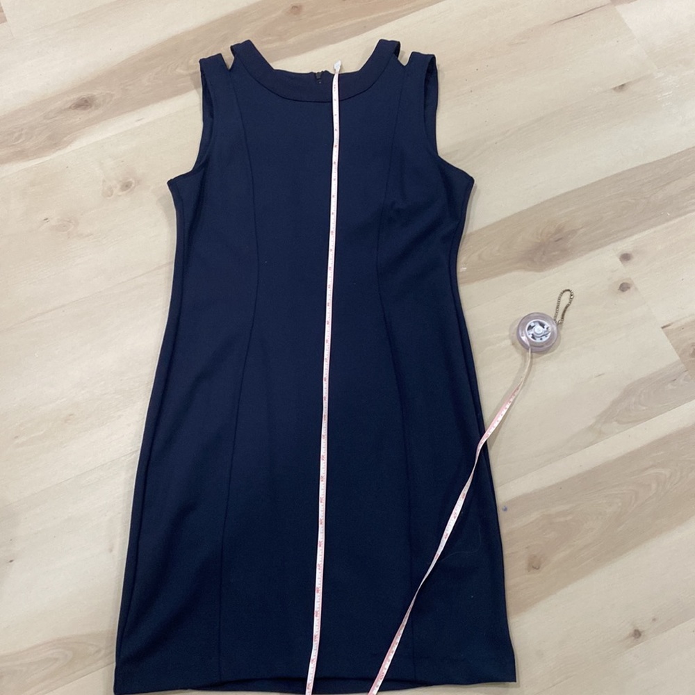 Katherine Barclay Dress - Picture 3 of 11